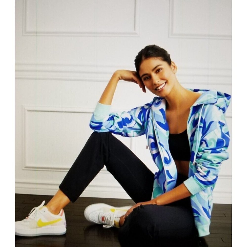 Hill House The Allie Zip Up Hooded Jacket in Blue Ocean Kaleidoscope Size S